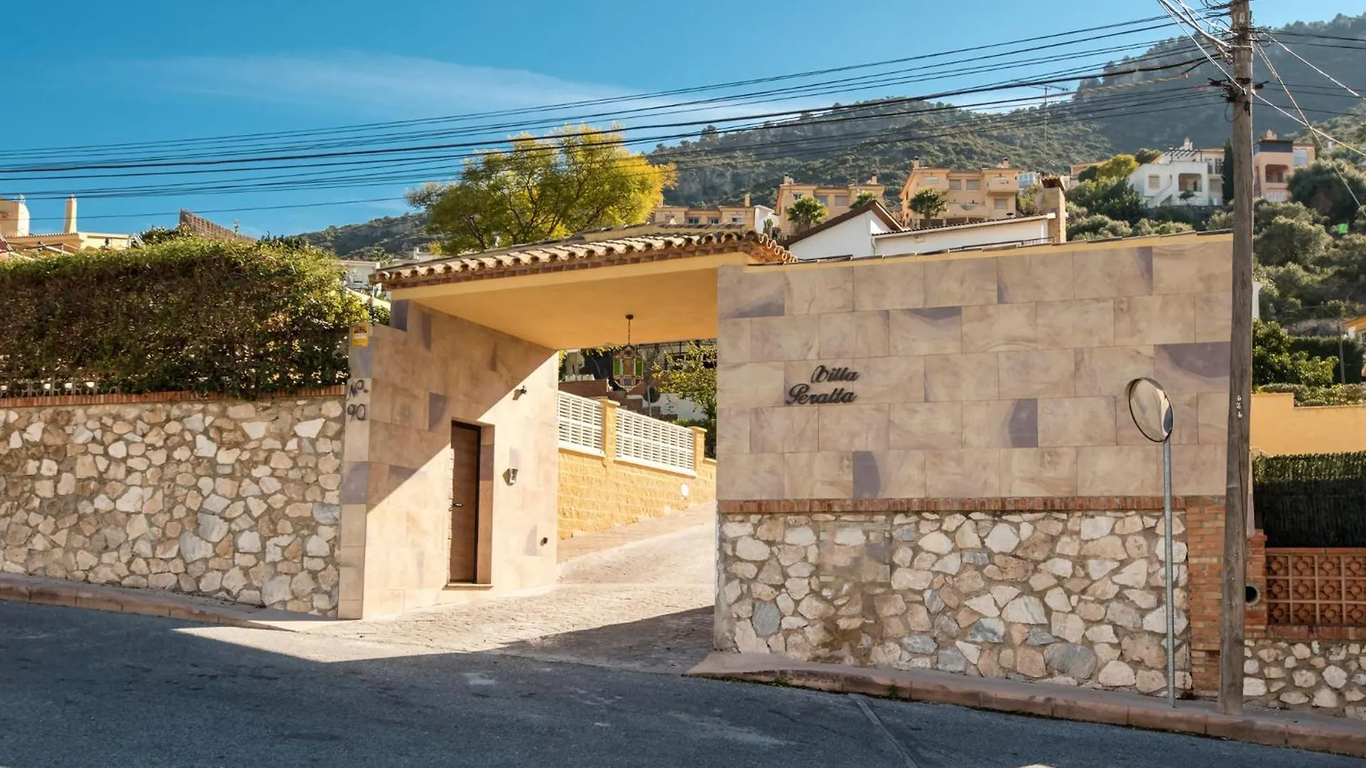 Villa Peralta, Heated And Private Pool ,Near Beach And Golf ! Alhaurin de la Torre