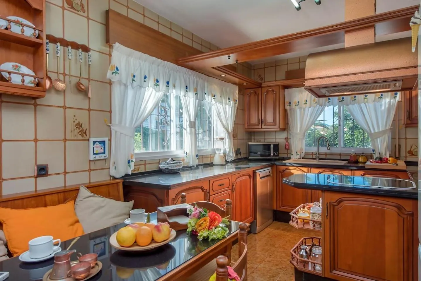 Villa Peralta, Heated And Private Pool ,Near Beach And Golf ! Alhaurin de la Torre