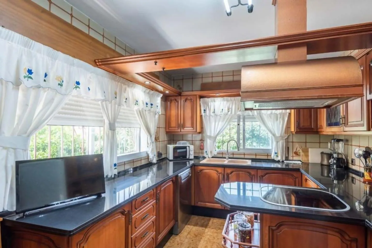 Villa Peralta, Heated And Private Pool ,Near Beach And Golf ! Alhaurin de la Torre