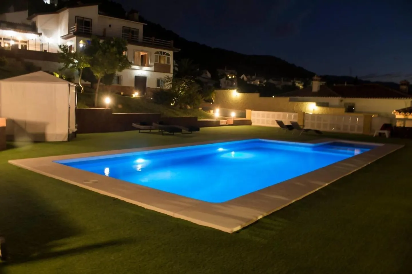Villa Peralta, Heated And Private Pool ,Near Beach And Golf ! Alhaurin de la Torre