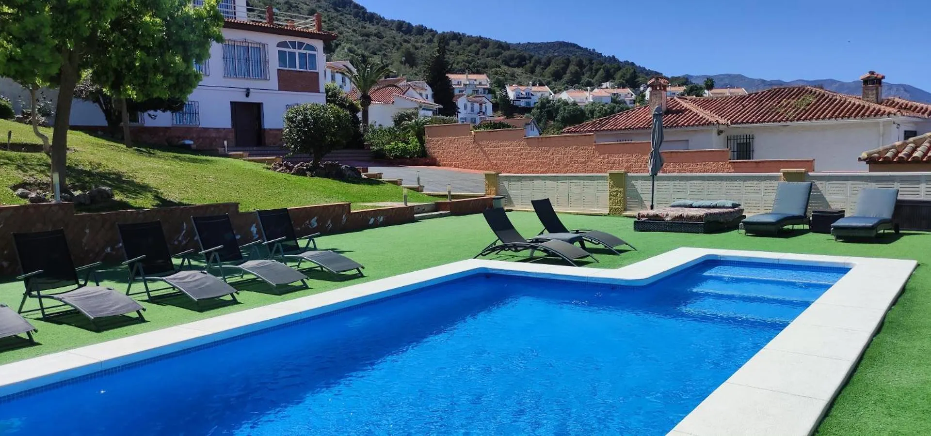 Villa Peralta, Heated And Private Pool ,Near Beach And Golf ! Alhaurin de la Torre