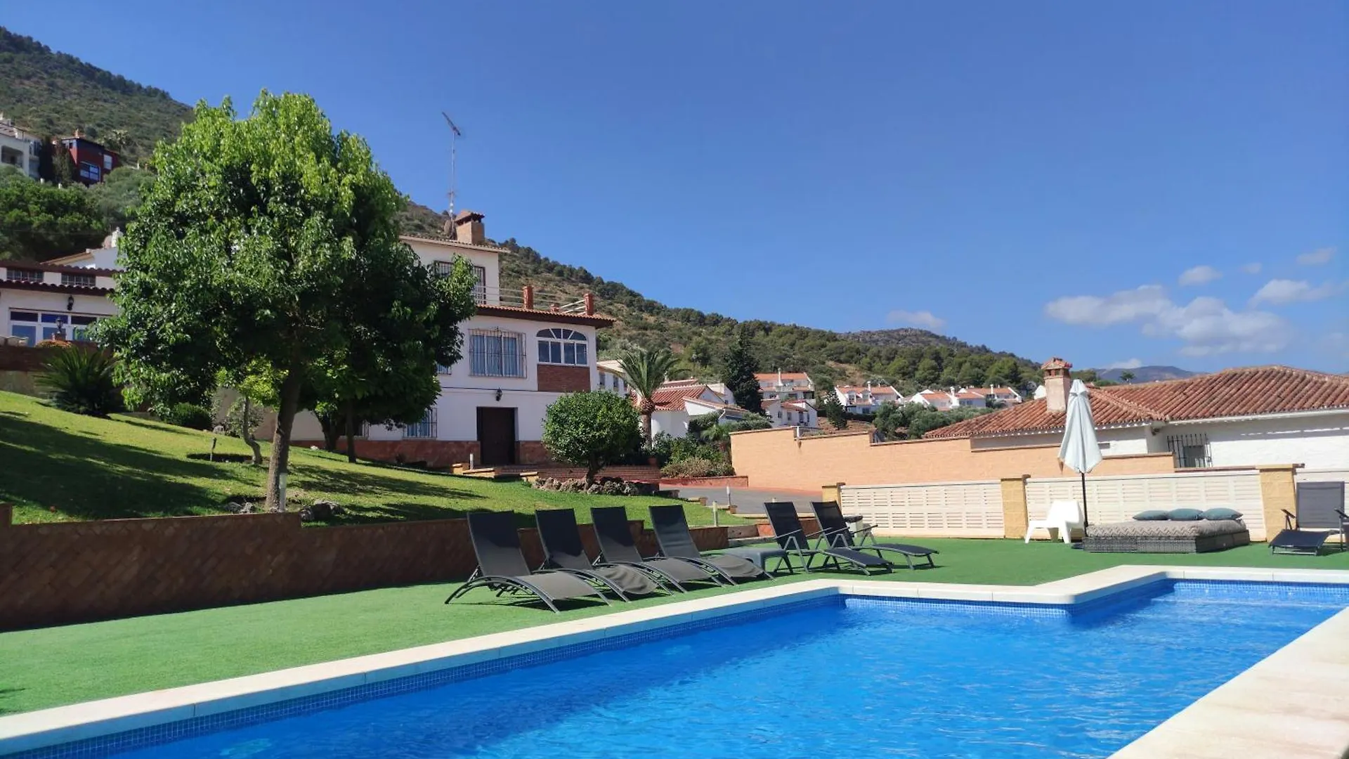 Villa Peralta, Heated And Private Pool ,Near Beach And Golf ! Alhaurín de la Torre 0*,  España